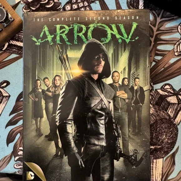 Arrow Complete Seasons 1-4 DVD Set - Picture 3 of 5